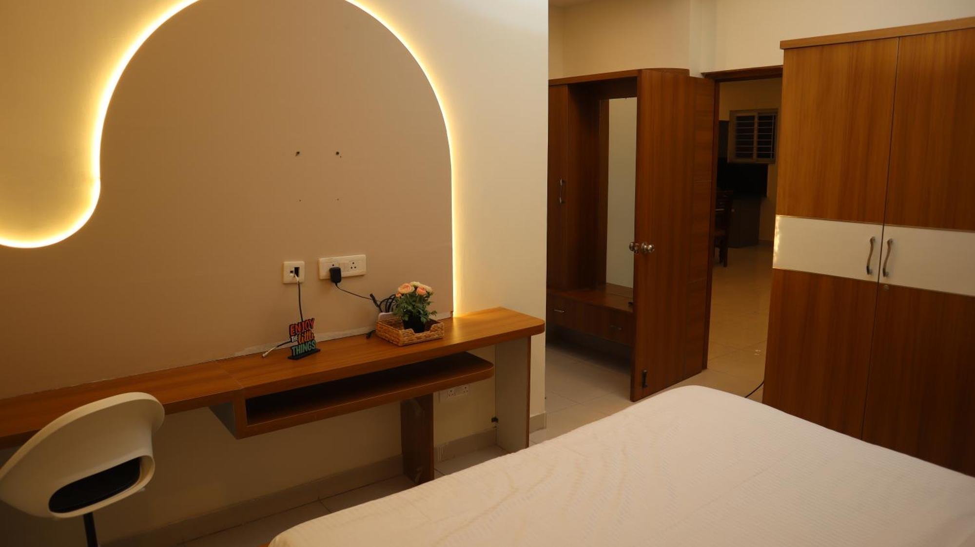 Dcasa Apartment Hotel Hyderabad Exterior photo