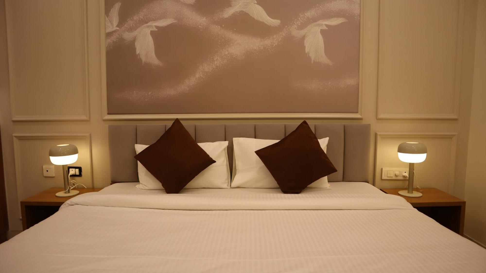 Dcasa Apartment Hotel Hyderabad Exterior photo