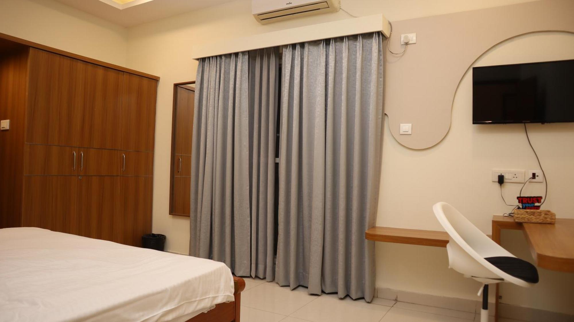 Dcasa Apartment Hotel Hyderabad Exterior photo