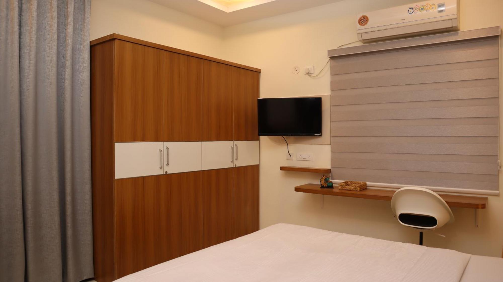 Dcasa Apartment Hotel Hyderabad Exterior photo