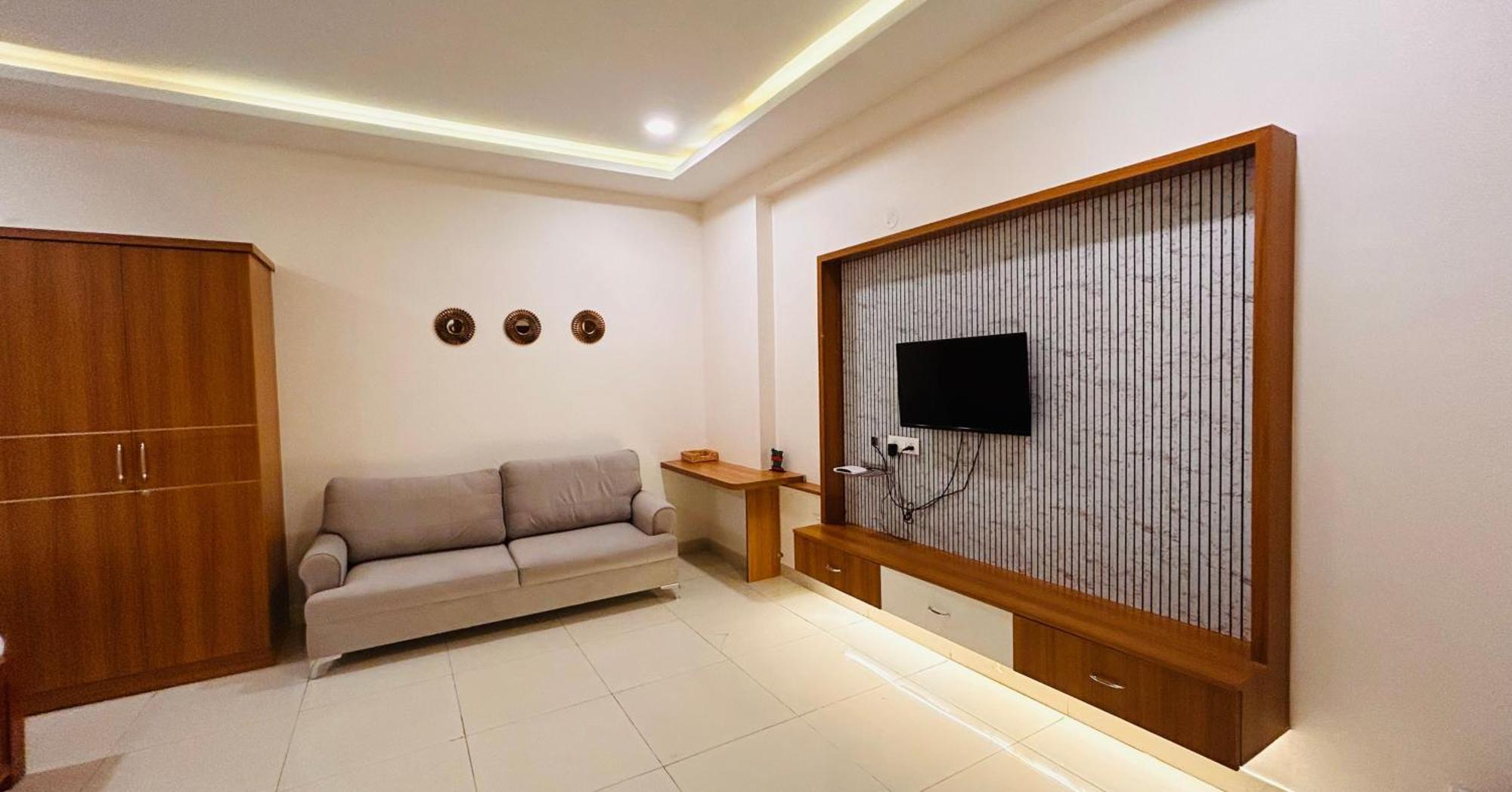 Dcasa Apartment Hotel Hyderabad Exterior photo